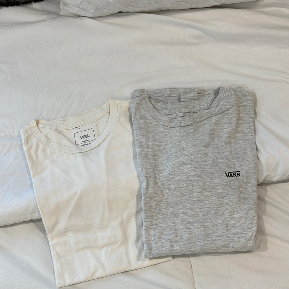 Vans Men's Gray and White shirts, short sleeve and long sleeve